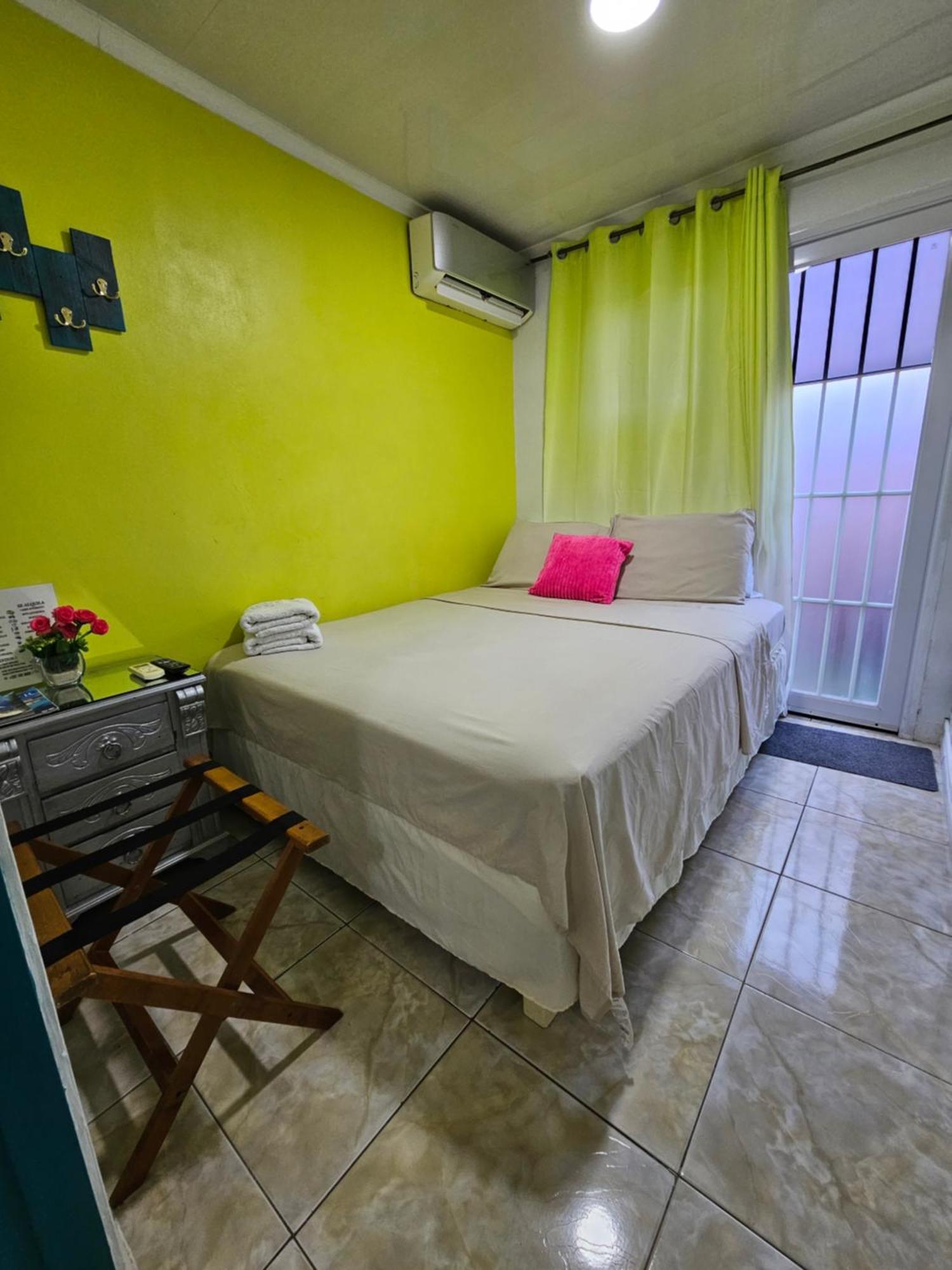 The Jazmine'S Apartment A 奥拉涅斯塔德 外观 照片